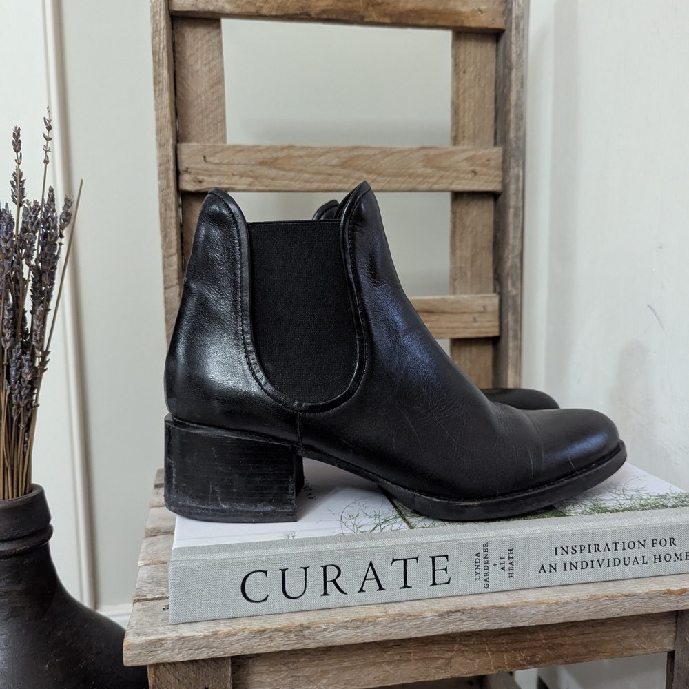 Sleek Leather Ankle Boots by Gravity Pope